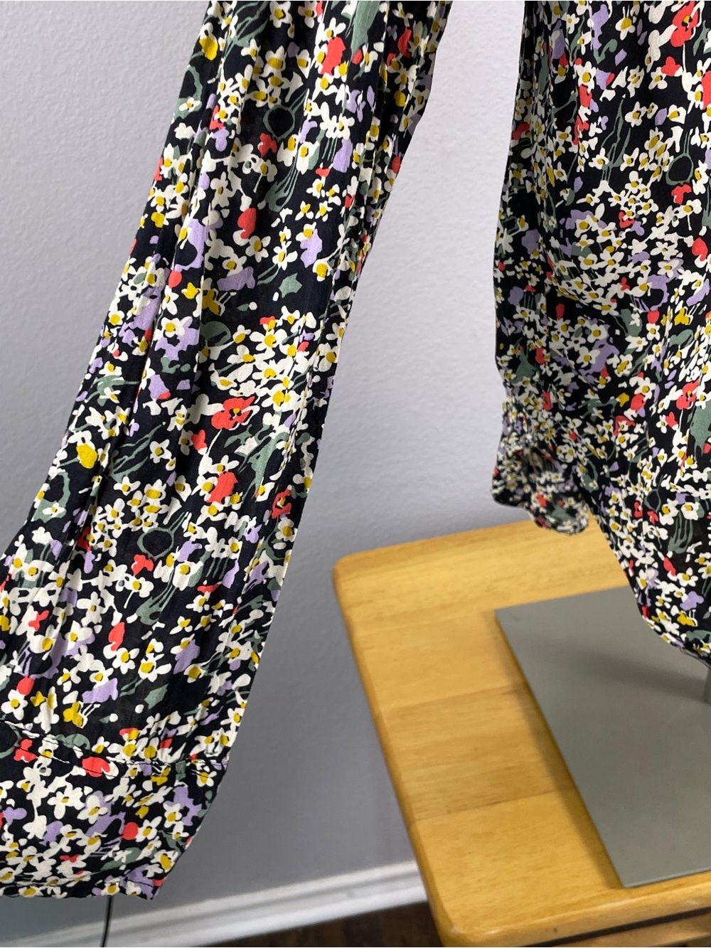 Maeve Anthropologie Matilda Black Floral Long Sleeve Button-up Blouse Size Large - Picture 5 of 10